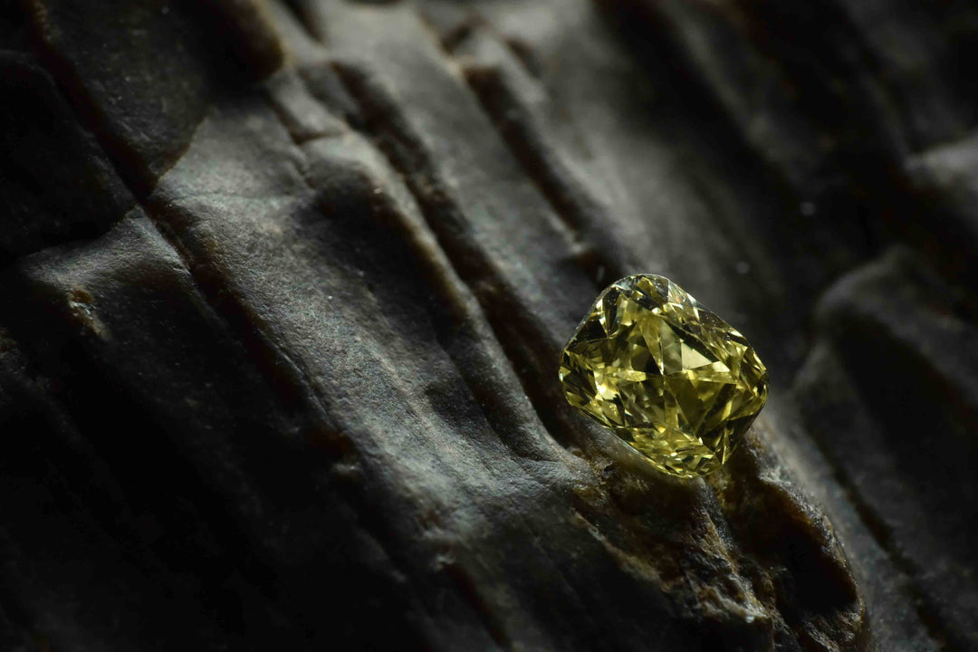 4Cs of Lab Grown Diamonds: Colour